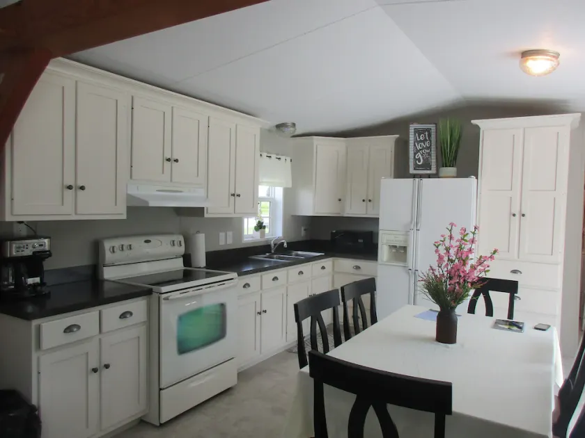 Black Horse  - FarmGuest House A Travelers Rest and a Vacationers Haven - Image 1