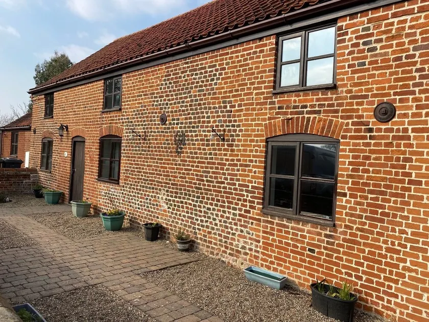 2 Brickground Broads getaway for the whole family - Image 1