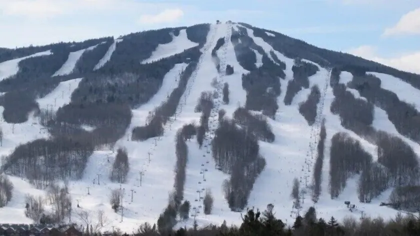 Mount Snow Mountain Views - Spacious and Clean 4 Bedrooms 3 Baths Condo - Image 1