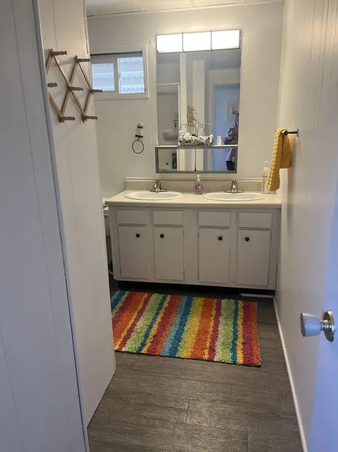 Antler Acres - 2 bedroom, 1 bath, sleeps 6 - Image 1