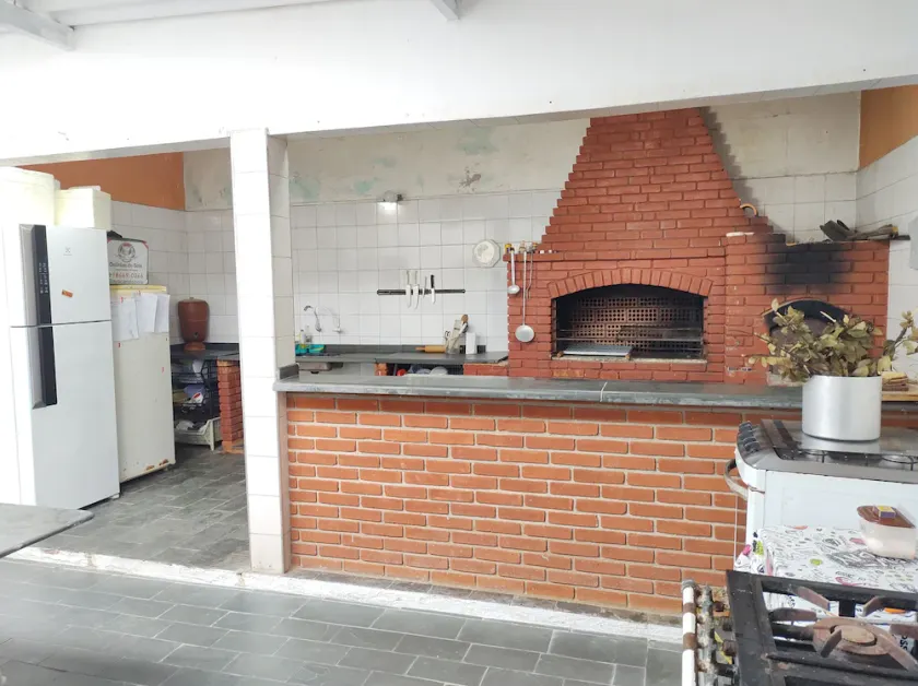 Single-story house in Peruíbe, 400 meters from the beach. - Image 1