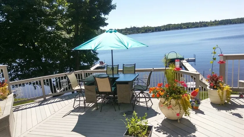 Un joyau d'une maison de lac sur le magnifique lac Pike à 15 minutes du port de Duluth - Image 1
