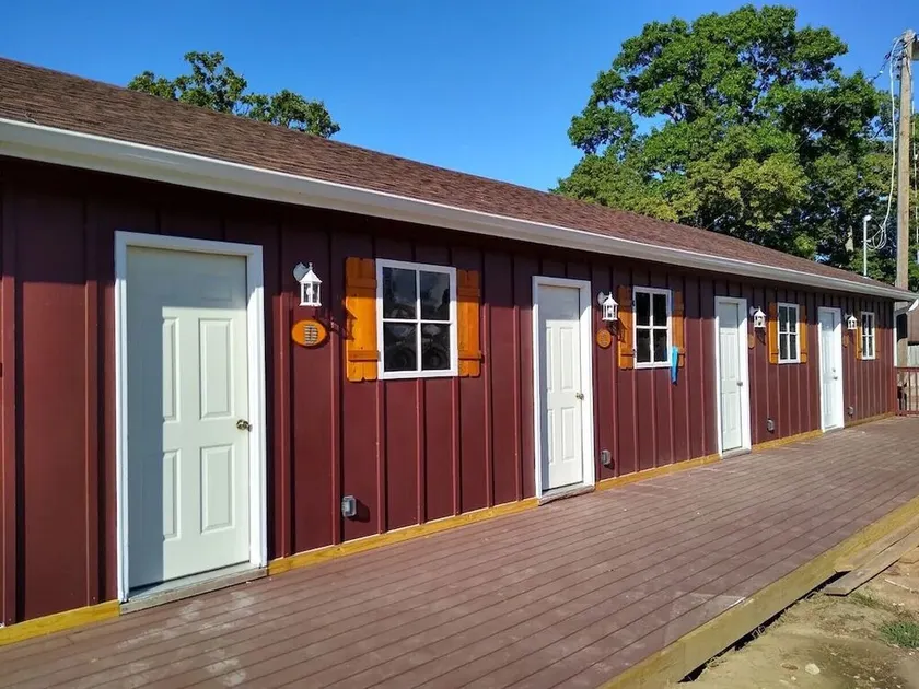 Groveport Resort/Waterfront Cabin C/Newly Remodeled - Image 1