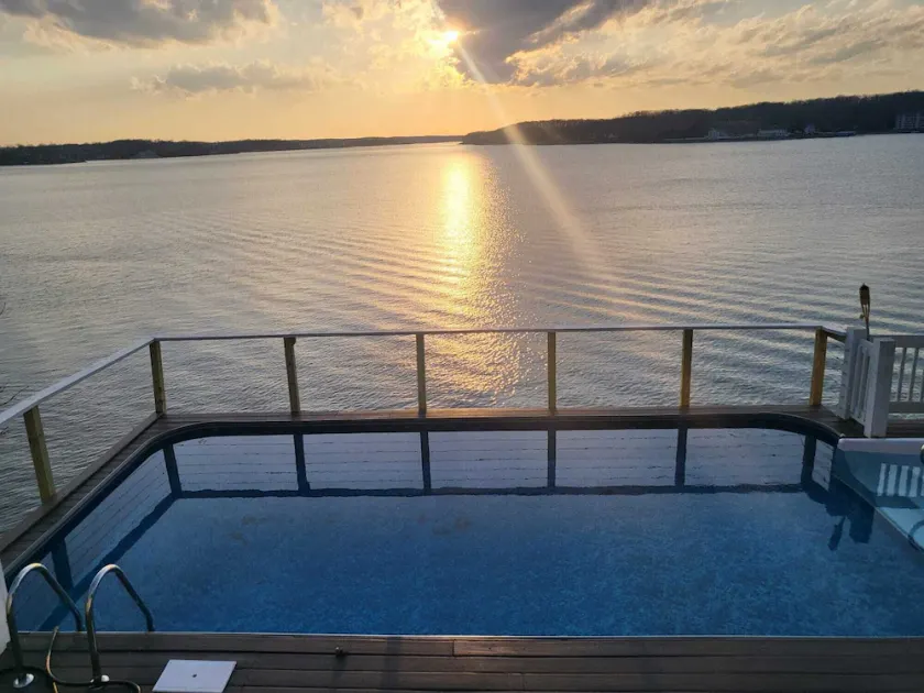 Private Heated Pool Open all Fall! Great Location and View! - Image 1