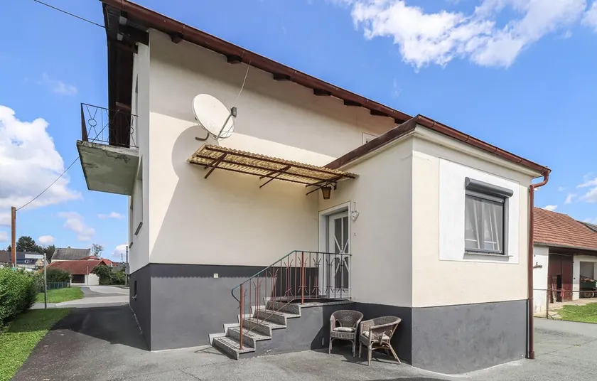 Ferienhaus in Guessing - Image 1