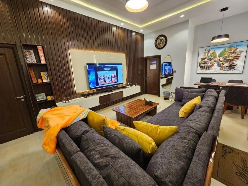 Meros Villa Apartment - Image 1