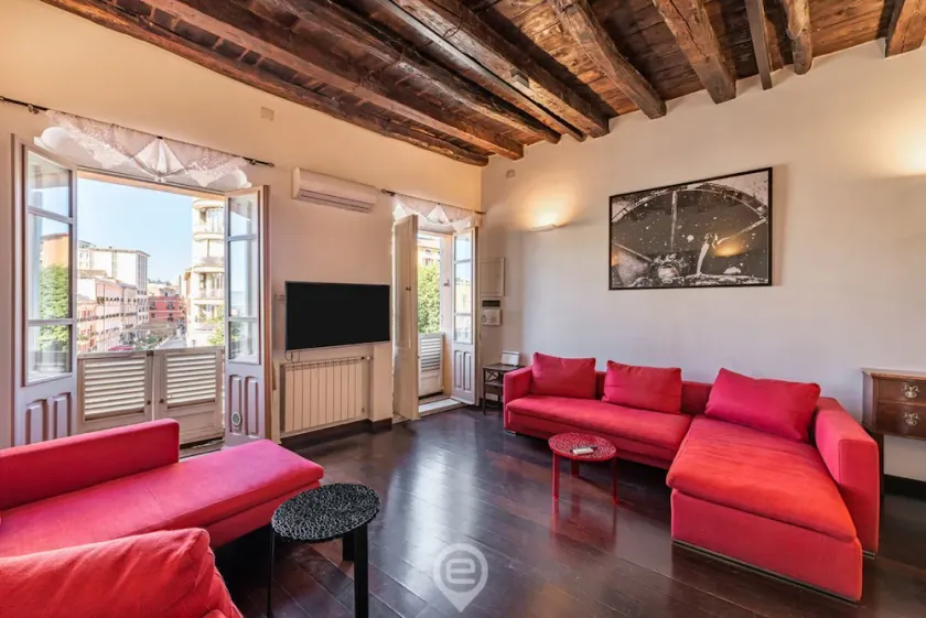 Estay - Piazza Yenne Apartment - Image 1