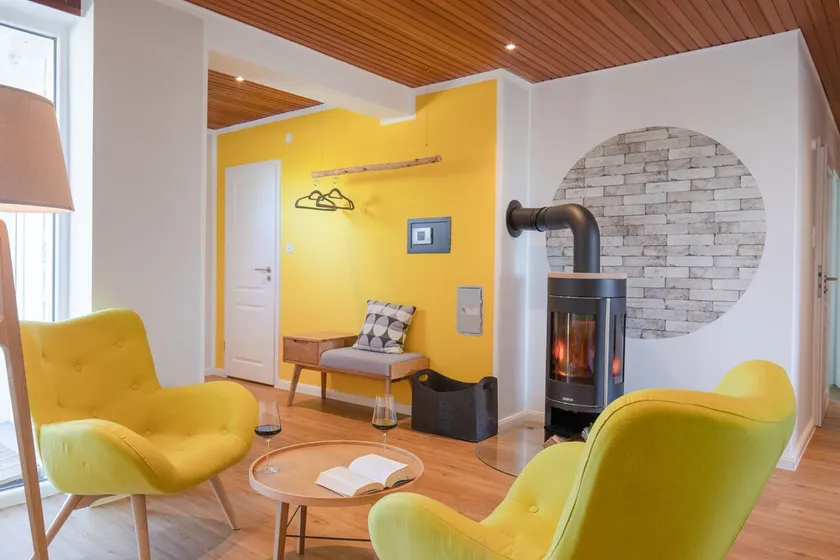 Modern vacation home in a quiet location - Image 1