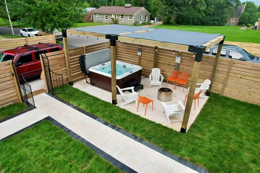 Golf Simulator | Hot Tub | Game Room | Downtown |  Patio & Firepit - Image 1