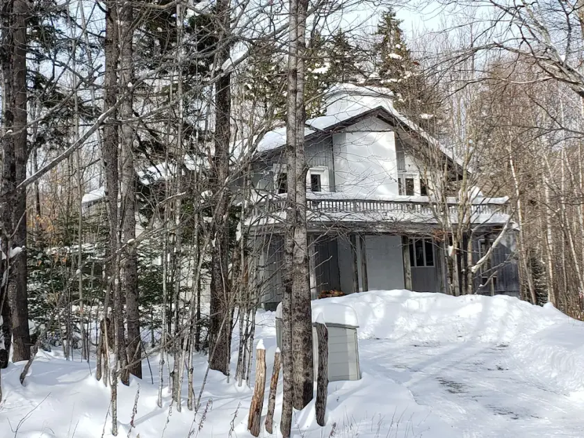 Mount Snow,  Hot Tub Room, Sauna, Pool Table, sleeps 12. - Image 1
