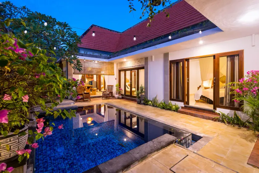 Beautiful centrally located villa 2/3 w/ pool and office Digital nomads paradise - Image 1