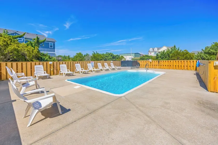 Charmerende Soundside Home, Salvo-Pool, Hot Tub, GameRm, Hundevenlig, Bagage Elevator - Image 1