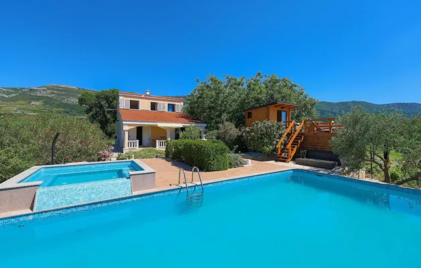 Nice home in Kastel Novi with sauna - Image 1