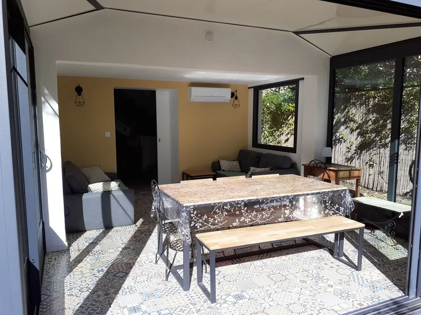 Vicino al centro con giardino e garage - Image 1