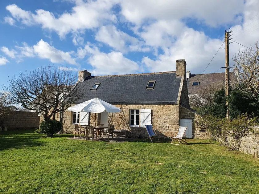 Charming Penty 250m from the beach - 10min from Pointe du Raz - Image 1