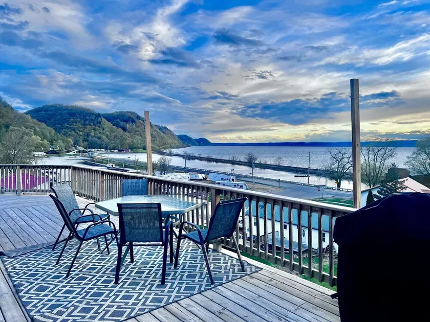River Run Ridge- HOT TUB- sleeps 14 - Image 1