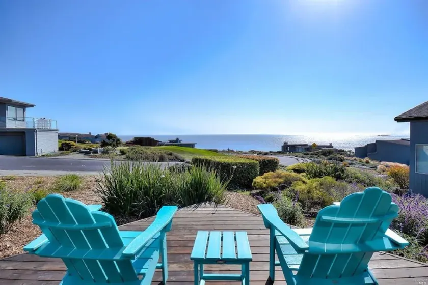 Ocean view easy access to Doran Beach, Golf  course and  Bluewater Bistro. - Image 1