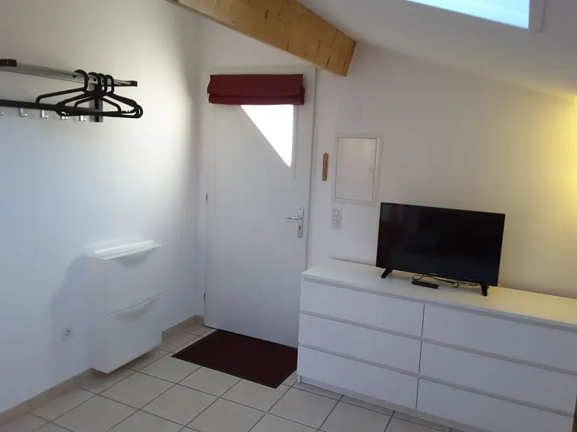 KALMSTUDIO I GRØNN INDSTILLING - Image 1