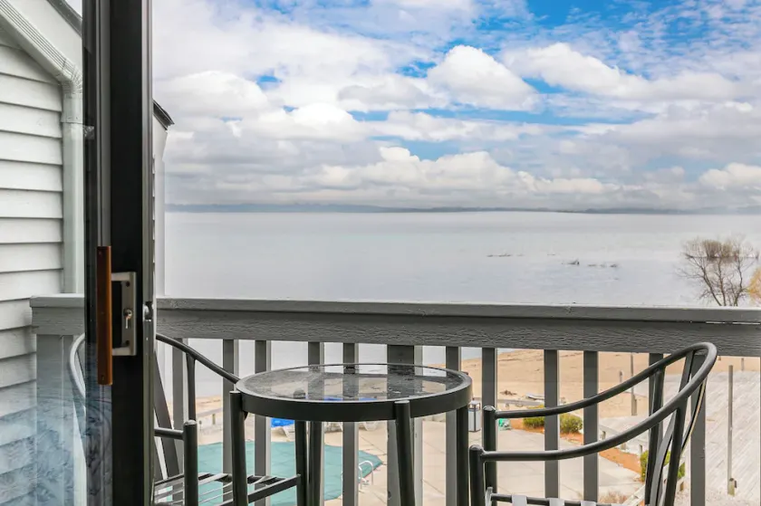 🏖️ Bay View Couples Retreat @ The Shores | Wow Views | Direct Beach Access ➠ 5586 - Image 1