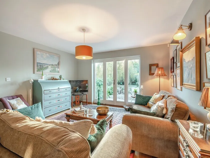A sumptuous holiday retreat – the perfect getaway. - Image 1