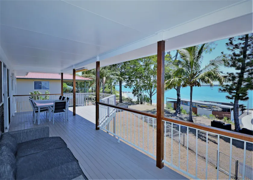 BE AT THE BEACH,OCEAN, RIVER VIEWS & BREEZE'S FROM NEARLY ALL ROOMS IN THE HOME - Image 1