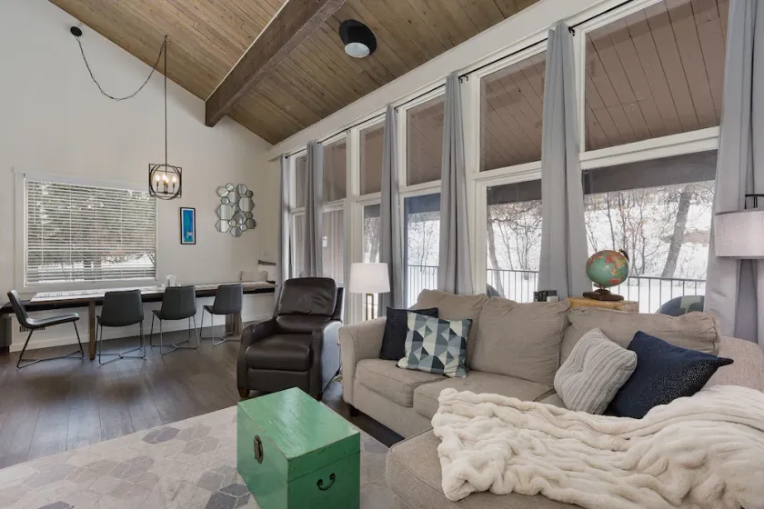 The Honeycomb | AC, Pool, Hot Tub, Golf & Ski - Image 1