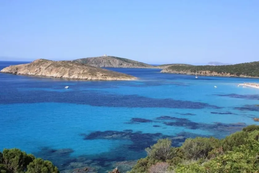 Masainas: BELLISSIIMA hus omgivet IN PARK ULIVETI En 900 m fra havet - Image 1