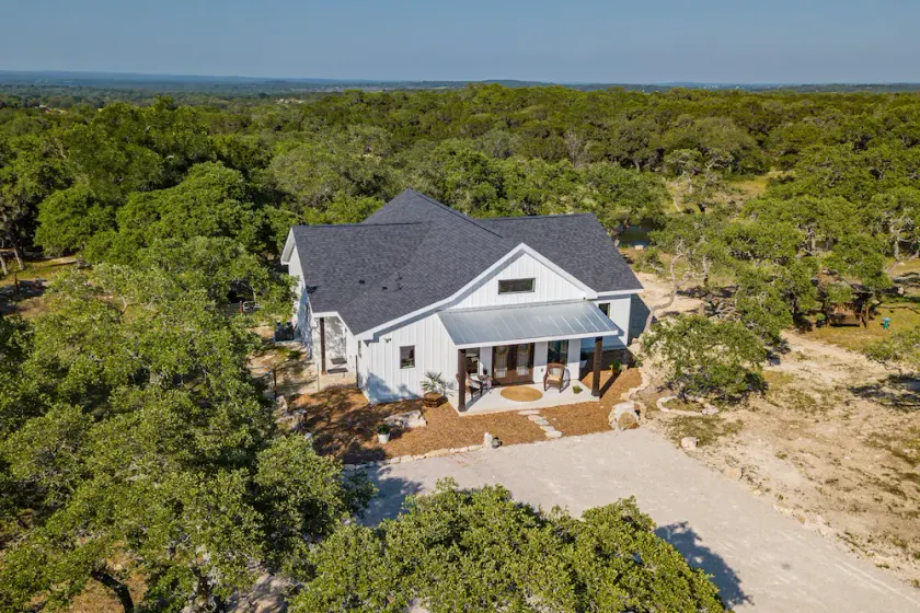 Oaks Ranch- Gorgeous Home near Guadalupe River State Park - Image 1