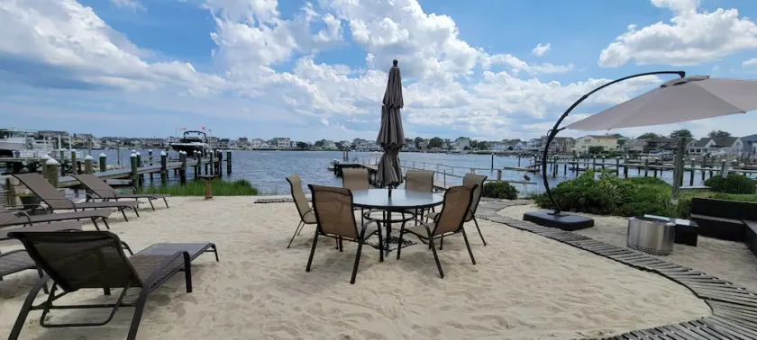 Waterfront Beach House - Image 1