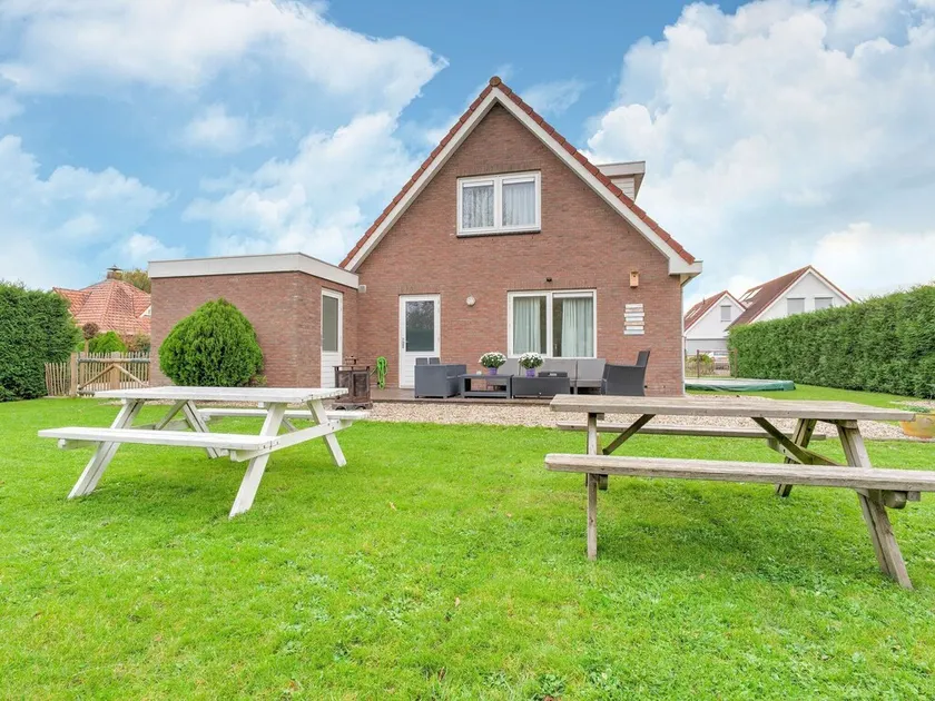 Holiday Home in Zeewolde near Forest - Image 1