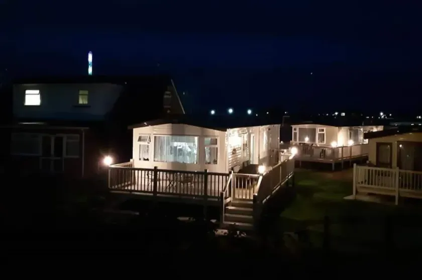 Inviting beautiful 3-Bed Caravan in Ingoldmells - Image 1