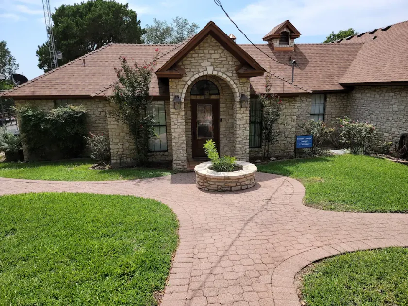 Stone House with patio and less than 50 yards to the water. - Image 1