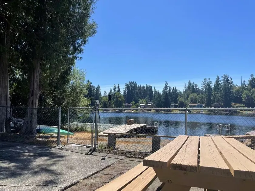 Marbella Lane - Hidden Gem on Scenic Shady Lake - Image 1