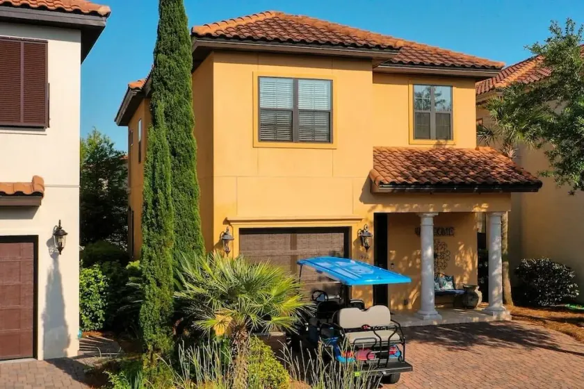 Large 4 bedroom with bunk room and 2 golf carts! - Image 1