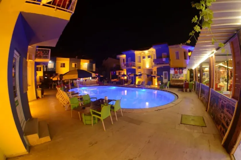 Dost Hotel - Image 1