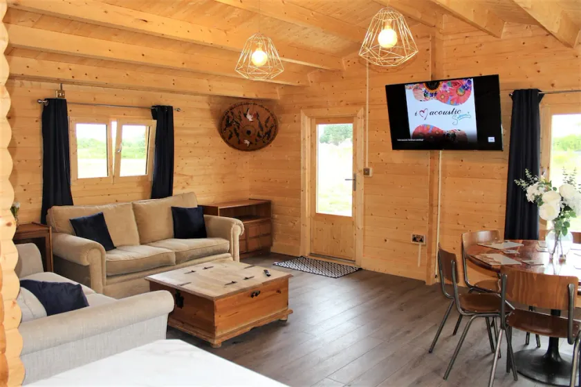 Cabaña ideal para familias con jardín, barbacoa y jacuzzi | Admite perro - Image 1