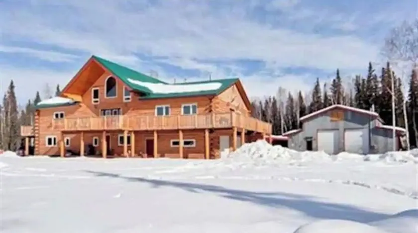 2 Bed/1Bath Triplex Log Cabin - Unit B - Image 1