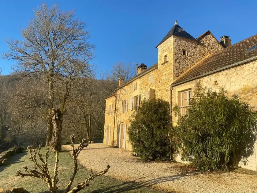 Loue Maison Avec Piscine en Dordogne 11 Couchages - Image 1