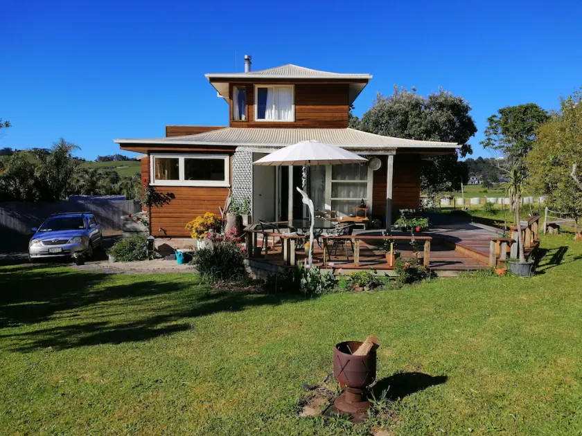 Beautiful rural house close to beach and amenities - Image 1