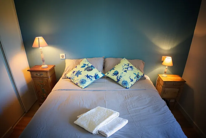 DUINGT, old Sheepfold, quality renovation, 100m from the lake. - Image 1