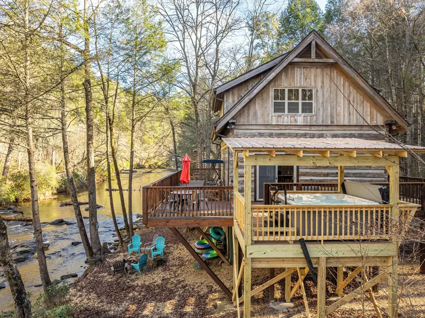 Cartecay Hideaway - Real log cabin on loud rapids - Image 1