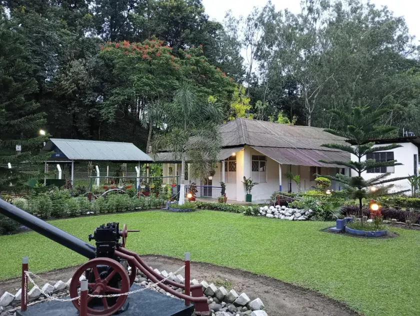 amã Stays & Trails - Diffloo Bungalow, Assam - Image 1