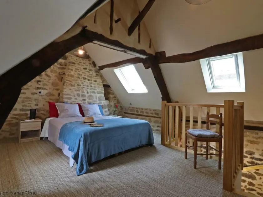 15th Century Historic House with Garden in La Carneille - Image 1
