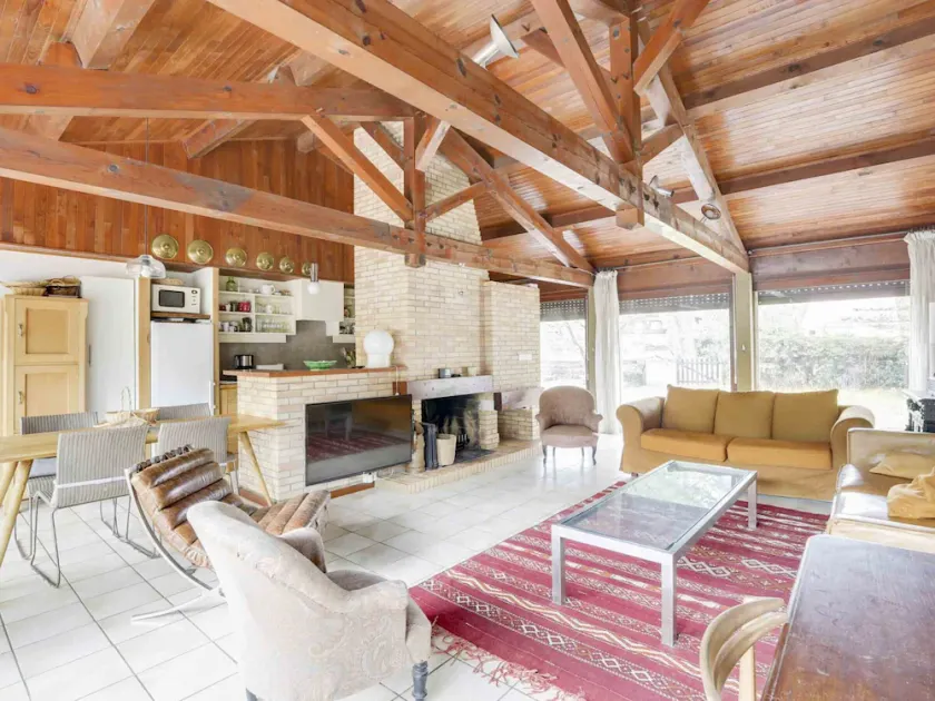Unique 3BR Home for 7 with Fireplace, Terraces, and WiFi in Peaceful Biscarrosse Location - Image 1