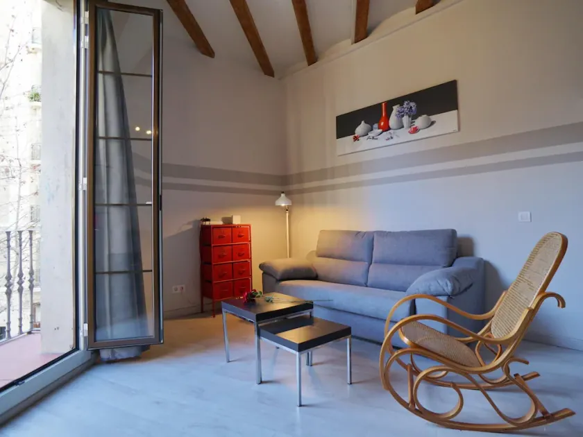 Chic studio in a perfect location in Barcelona - Image 1