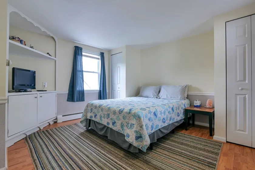 Large Open Concept 1BR/1Bath w Full Kitchen - Image 1