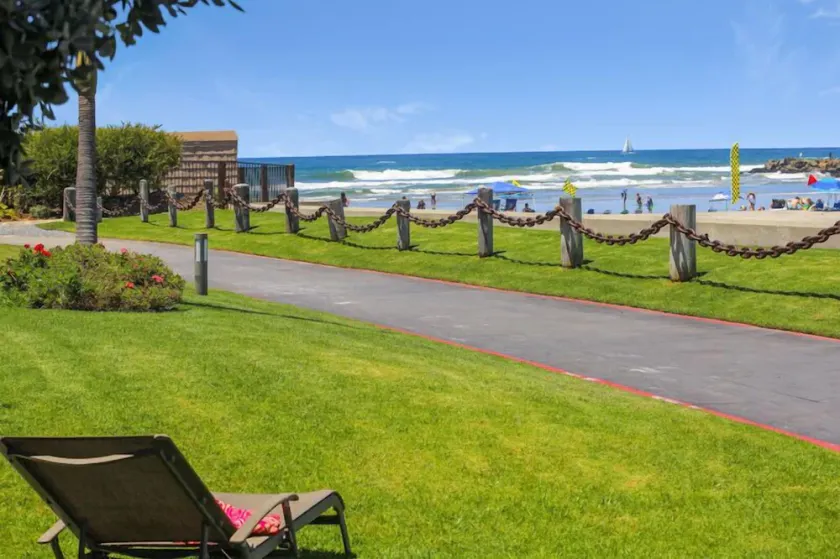 Beachfront cottage - Amazing Walk-up Access to Beach and Patio - E1 North Coast Village - Image 1