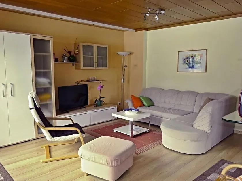 Apartamento \"Bergblick\" / 1 dormitorio / ducha, WC No. 2 - tres, apartamento - Image 1