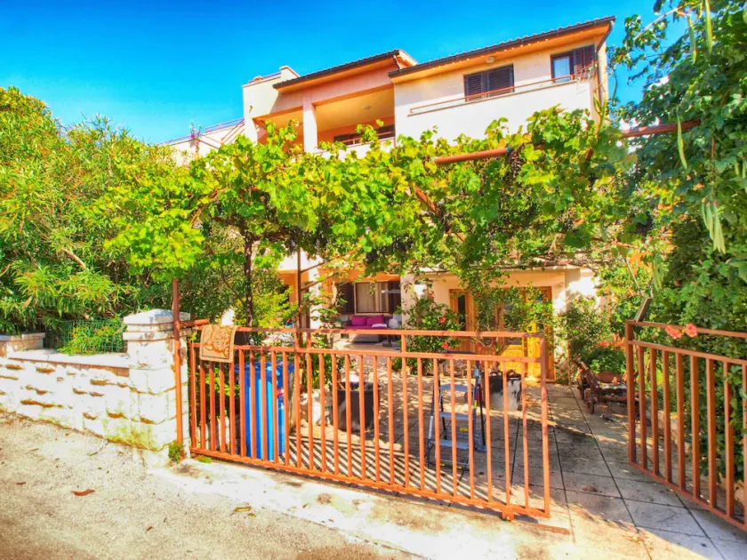Apartment 1202/11041 (Istria - Banjole), 450m from the beach - Image 1