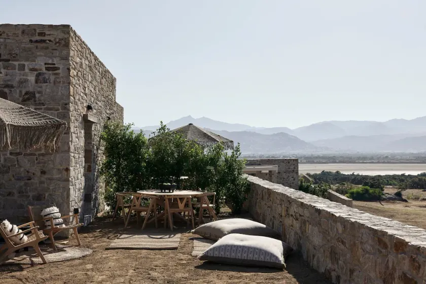 Splendid Naxos Villa | Villa Dante | 2 Bedrooms | Indoor Jacuzzi & Private Veranda | Agios Arsenios - Image 1